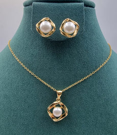 Elegant Gold-Toned Necklace & Earring Sets